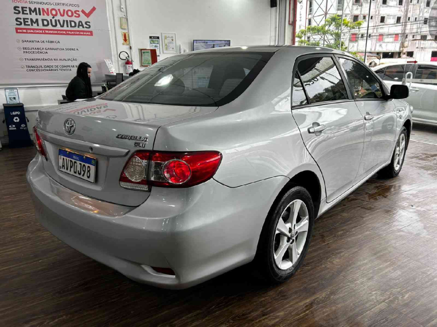 corolla gli upper 1.8 aut.