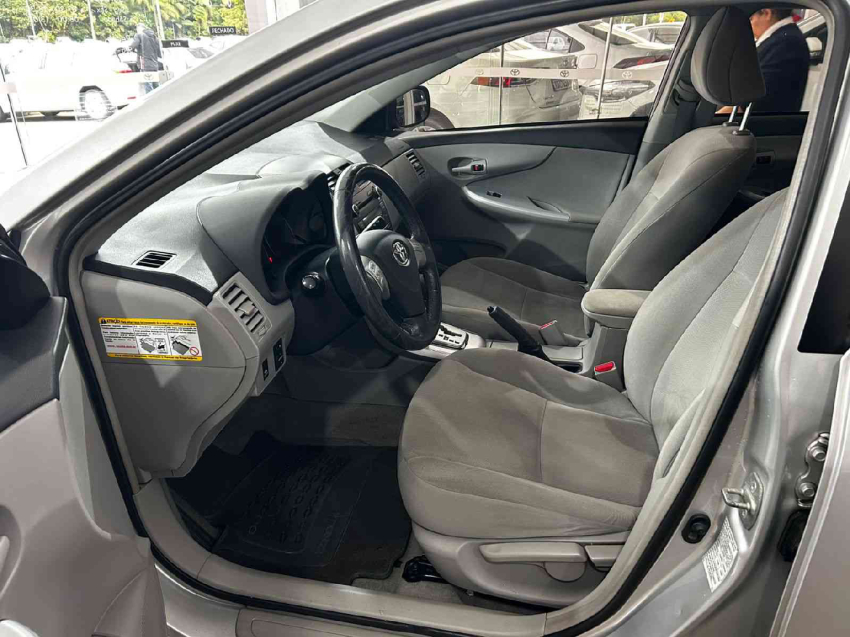 corolla gli upper 1.8 aut.