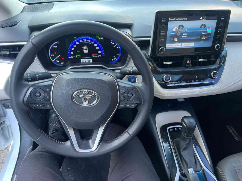 corolla altis hibrido 1.8 aut