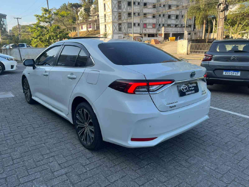 corolla altis hibrido 1.8 aut