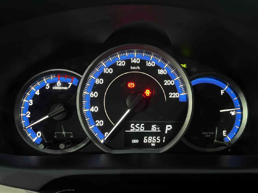 yaris sedan xl plus connect 1.5 16v