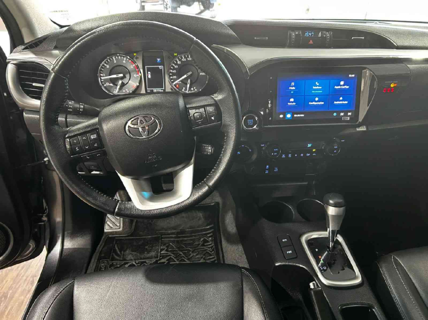 hilux srv 2.8 diesel