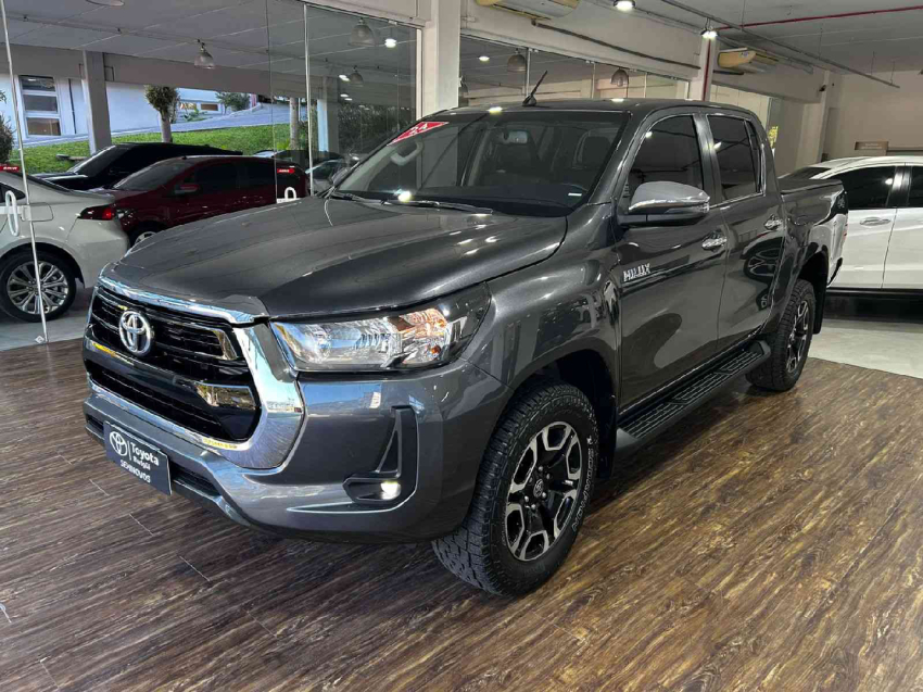 hilux srv 2.8 diesel