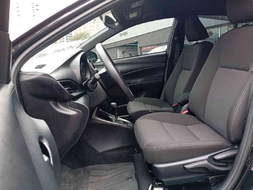 yaris hb xl at 1.5 flex automatico 24/25