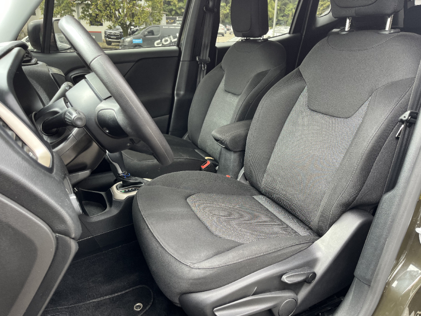 renegade 1.8 aut flex