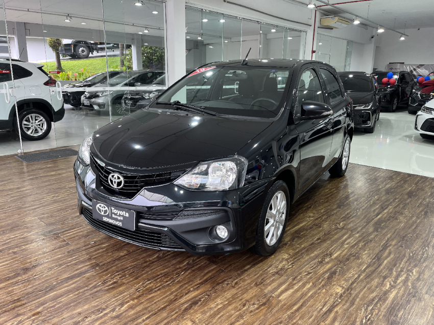 etios hatch x plus 1.5 16v