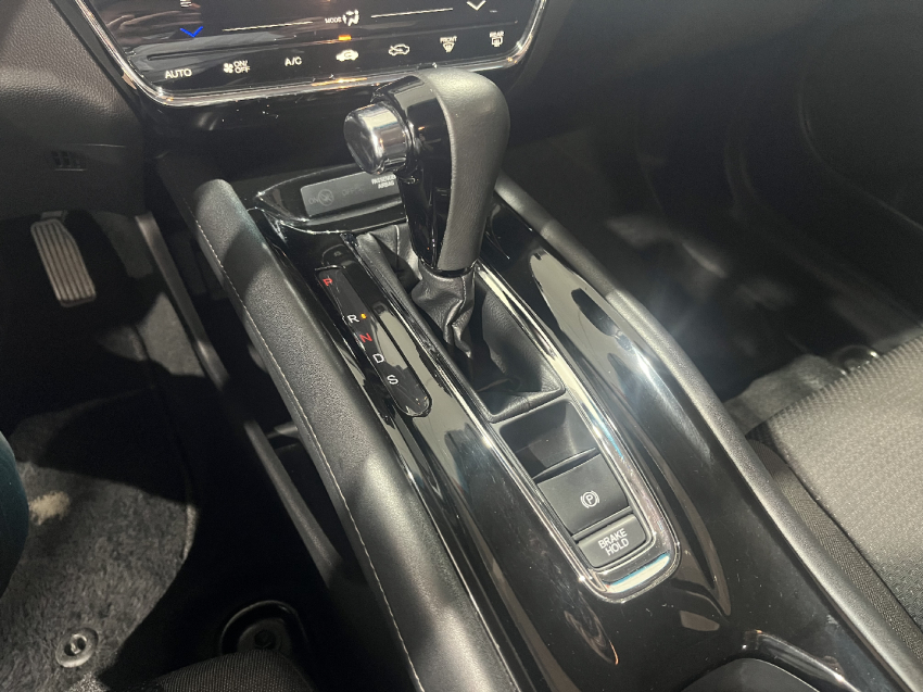 hr-v ex 1.8 aut.
