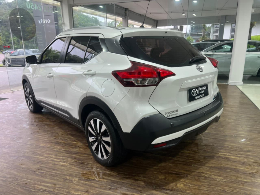 kicks 1.6 16v flex