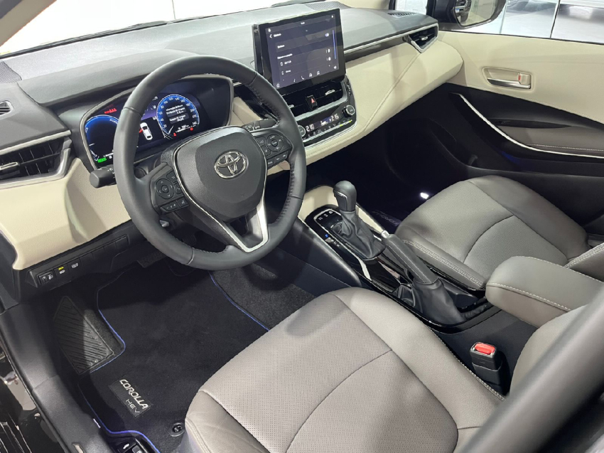 corolla altis 1.8 hibrido6