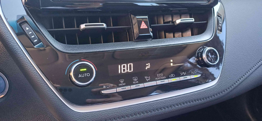 corolla 1.8 vvt-i hybrid flex altis15