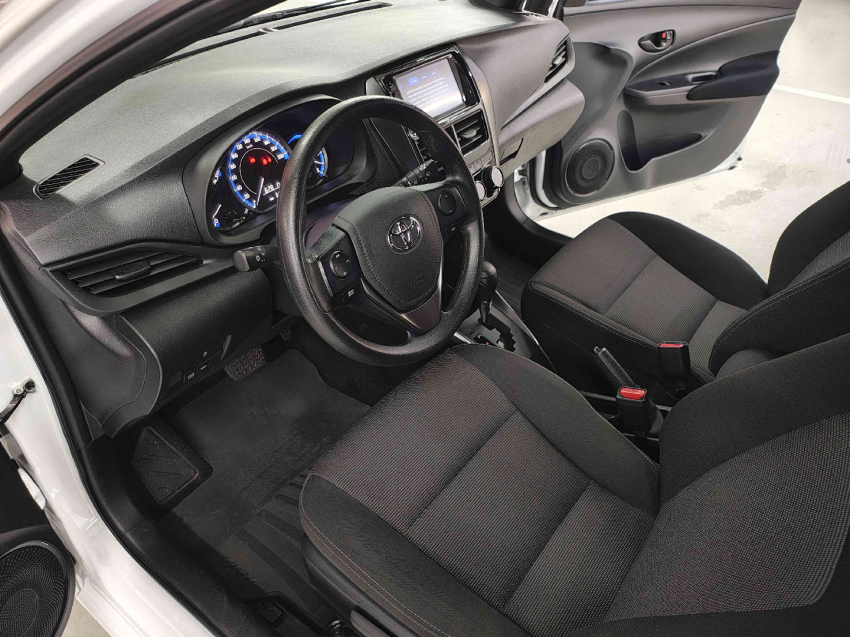 yaris hatch xl live aut8