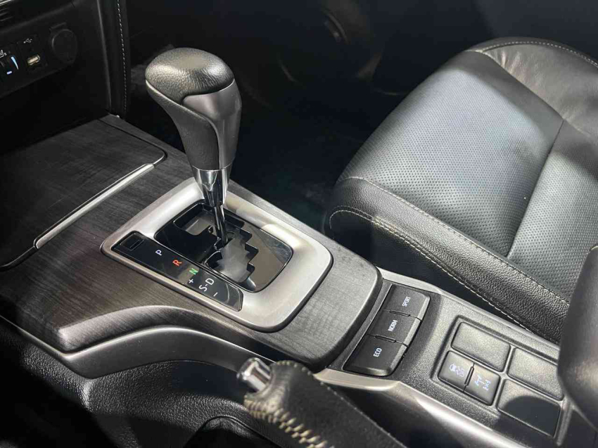 hilux sw4 2.8 d-4d turbo diesel12