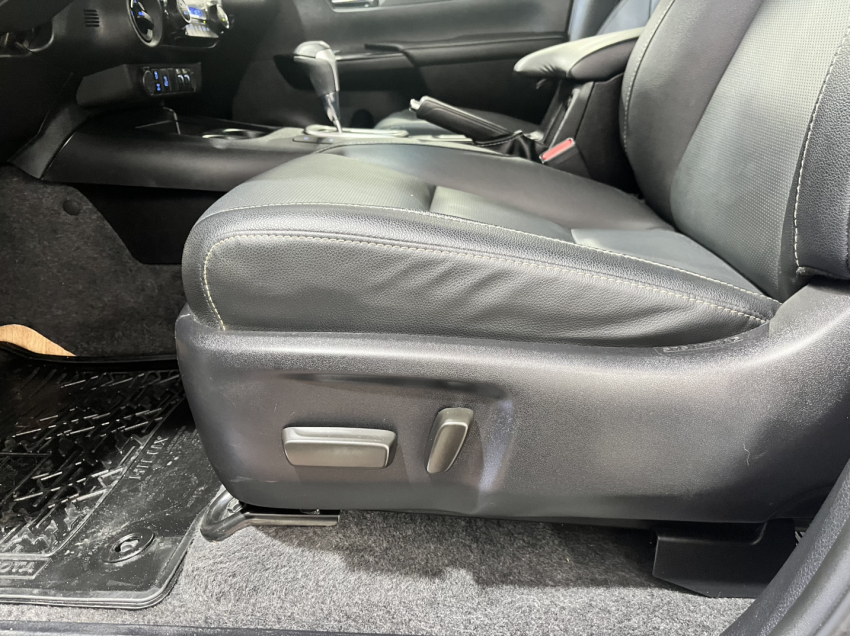 hilux cd dsl 4x4 srx 2.8 diesel13