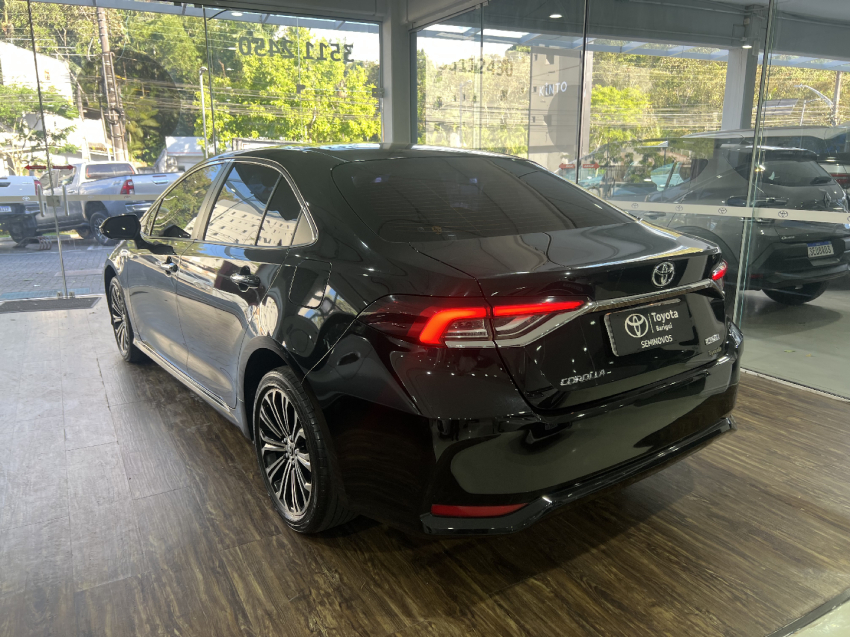 corolla altis 2.0 flex4