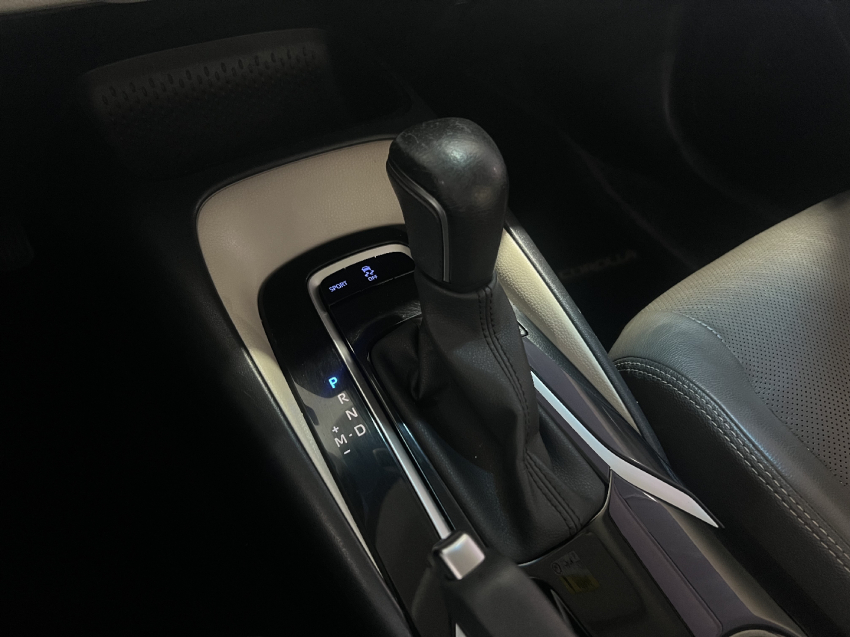 corolla altis 2.0 flex8