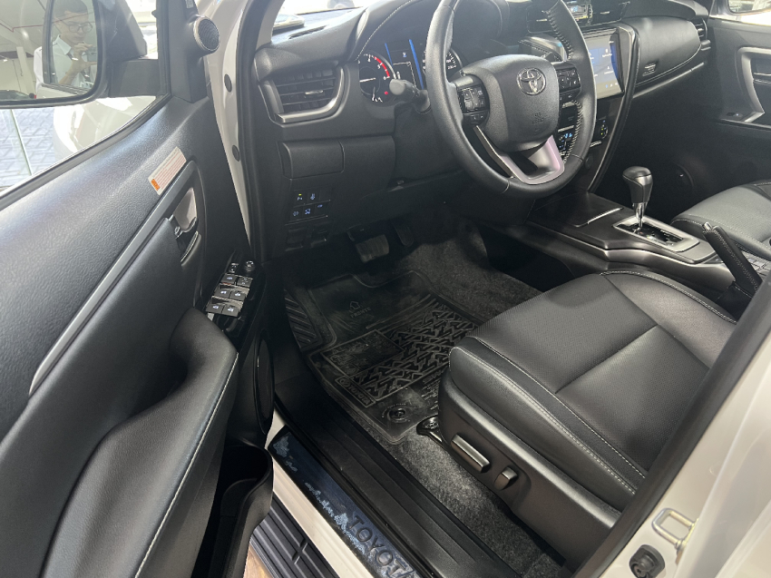 sw4 2.8 srx platinum12