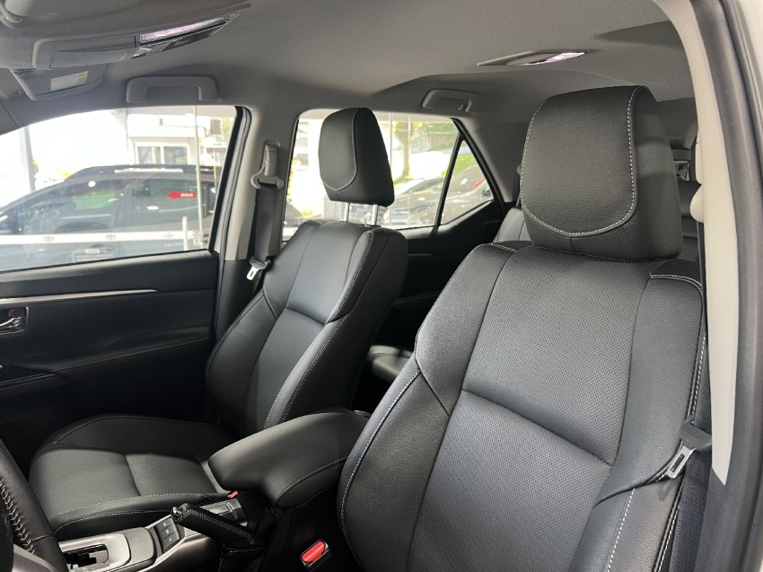 sw4 2.8 srx platinum13