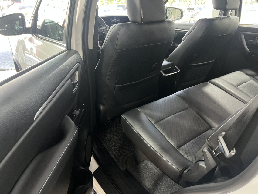 sw4 2.8 srx platinum8