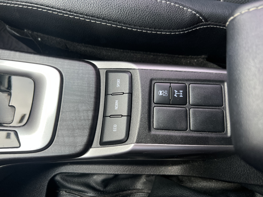 sw4 srx dsl 4x4 2.8 diesel18