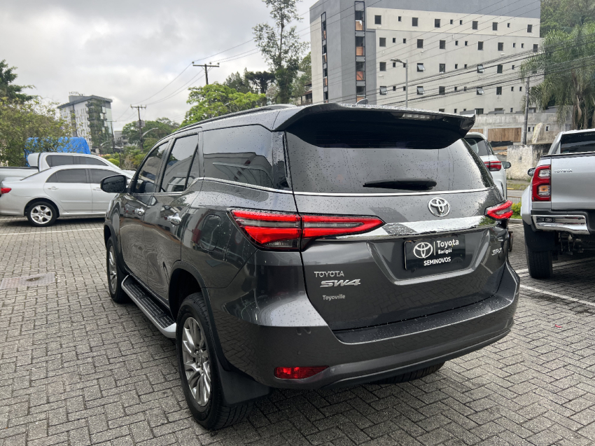 sw4 srx dsl 4x4 2.8 diesel4