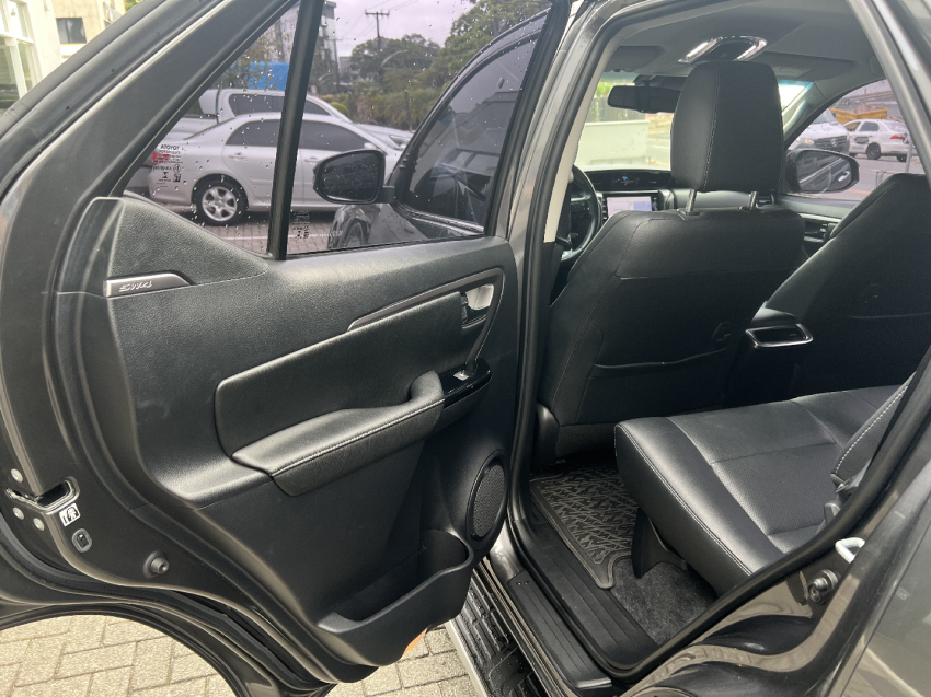 sw4 srx dsl 4x4 2.8 diesel7