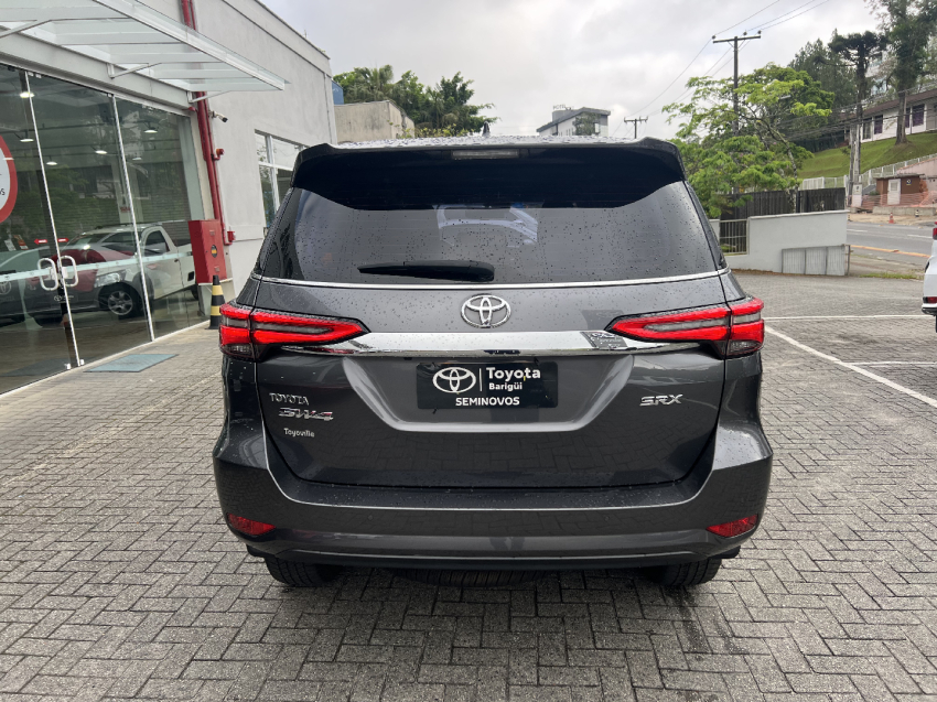 sw4 srx dsl 4x4 2.8 diesel5