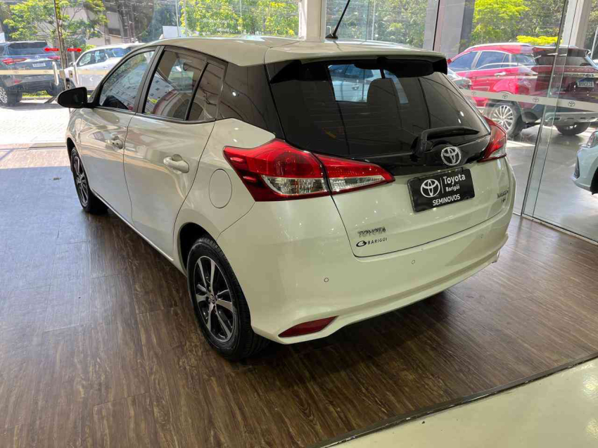 yaris xs 1.5 16v flex5