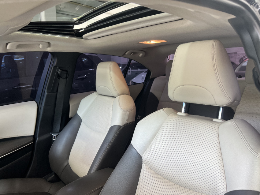 corolla altis prem 1.8 hibrido11