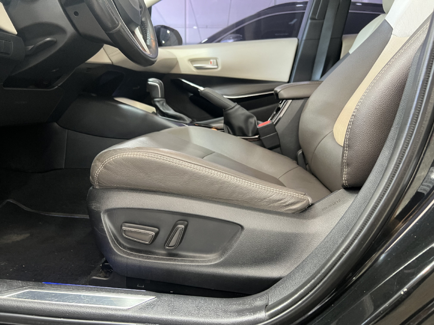 corolla altis prem 1.8 hibrido10