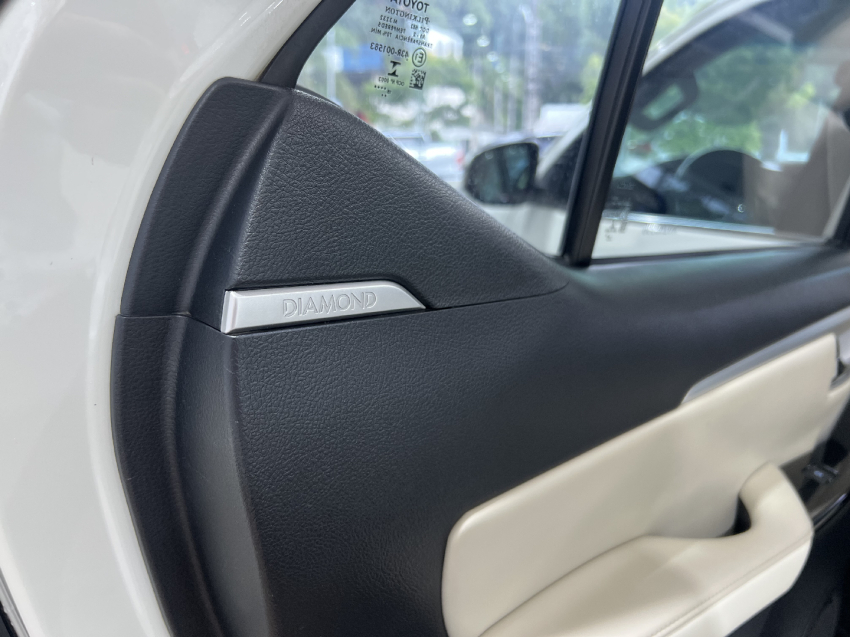 sw4 2.8 srx diamond 4x4 7 lugares8