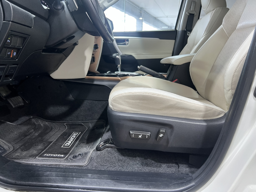 sw4 2.8 srx diamond 4x4 7 lugares13