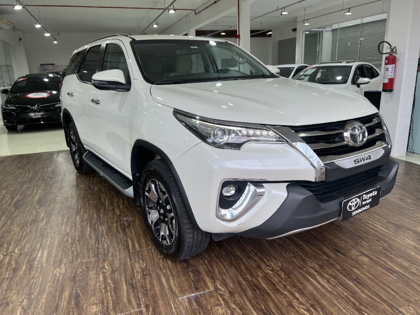 sw4 2.8 srx diamond 4x4 7 lugares1