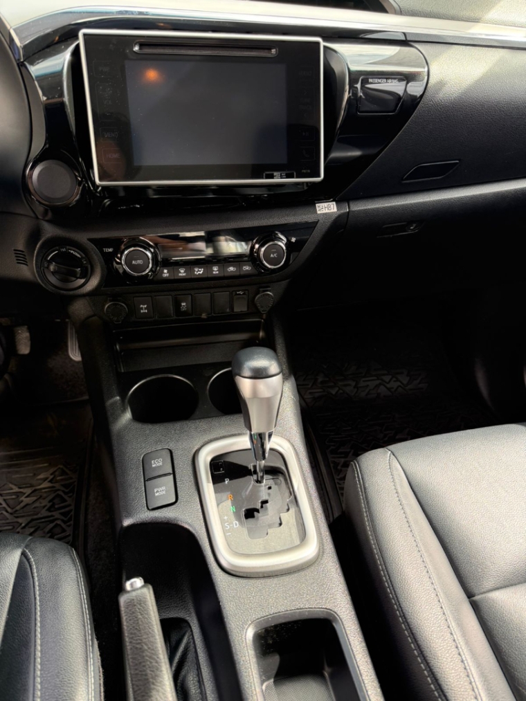 hilux srv 2.7  flex6