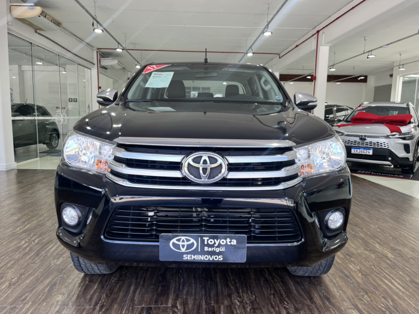 hilux srv 2.7  flex9