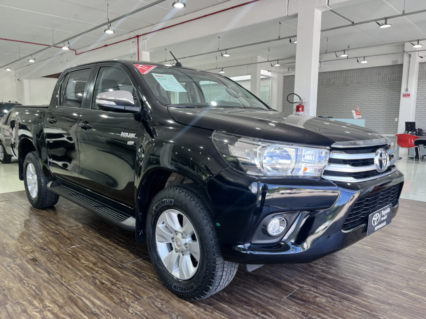 hilux srv 2.7  flex10