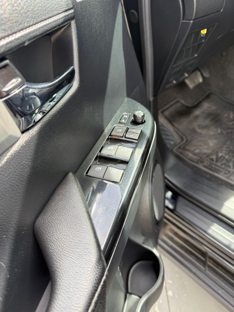 hilux srv 2.7  flex8