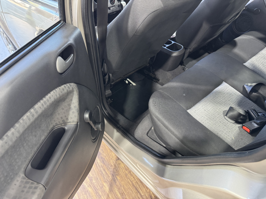 fiesta 1.6 sedan flex6