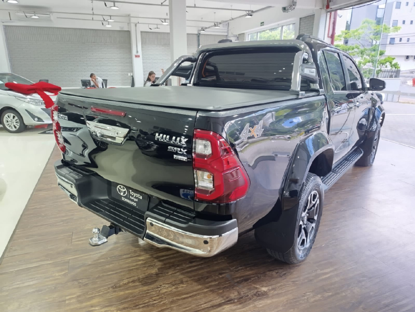 hilux srx 2.8 diesel3
