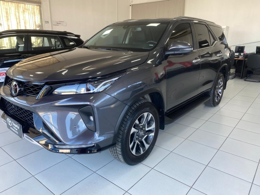 hilux sw4  platinum srx 2.8