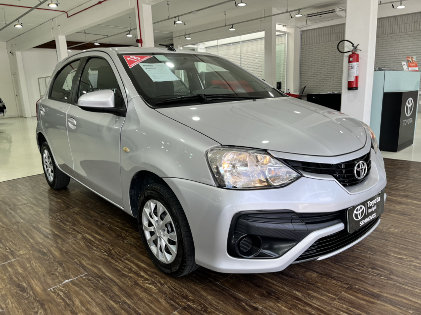 toyota etios hatch xs automatico - cautelar reprovada1