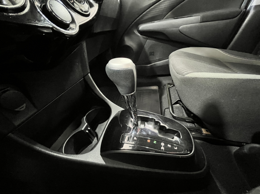 toyota etios hatch xs automatico - cautelar reprovada11