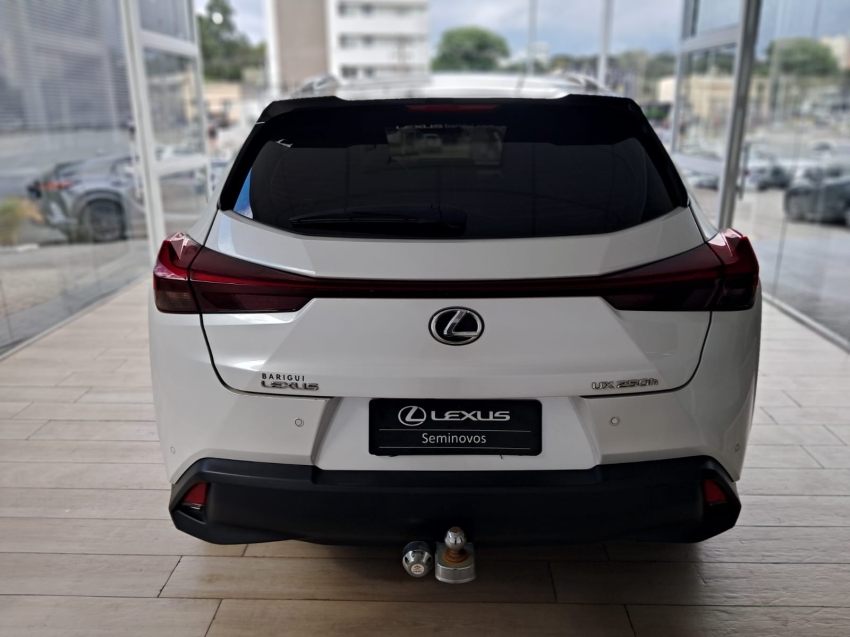 lexus ux 250h luxury 2.0 cvt5