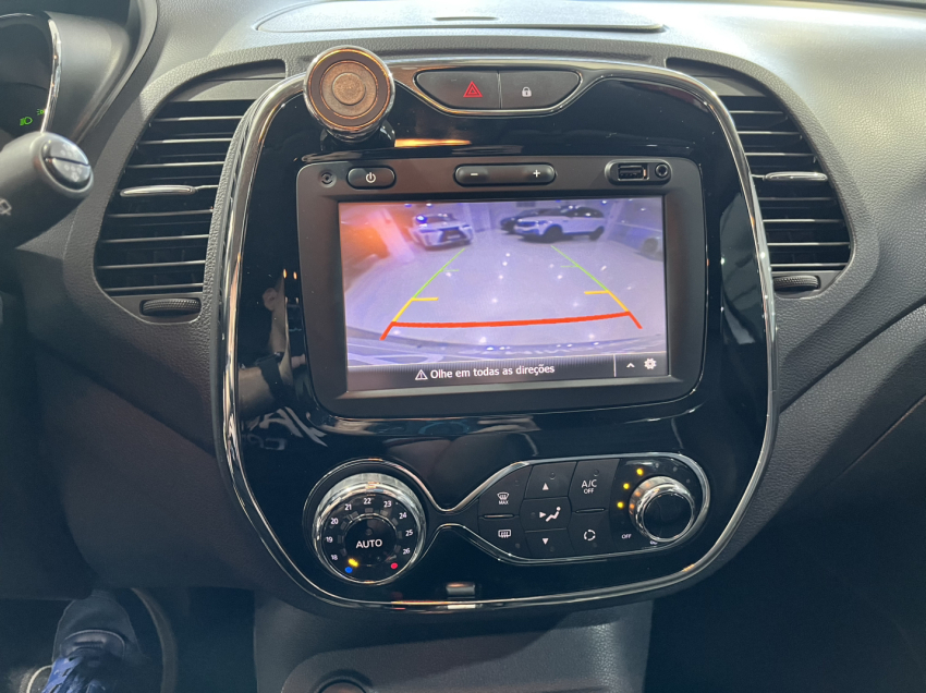 captur 1.6 intense aut.11