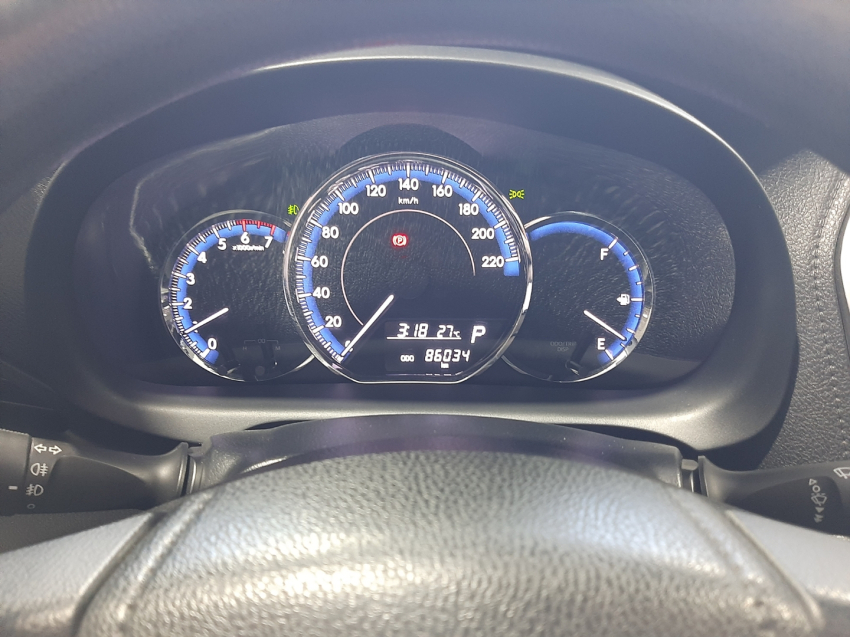yaris xl sedan 1.56