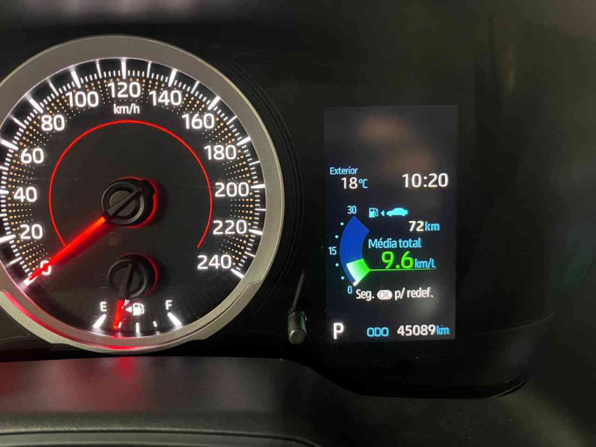 corolla cross xre 2.0 flex6