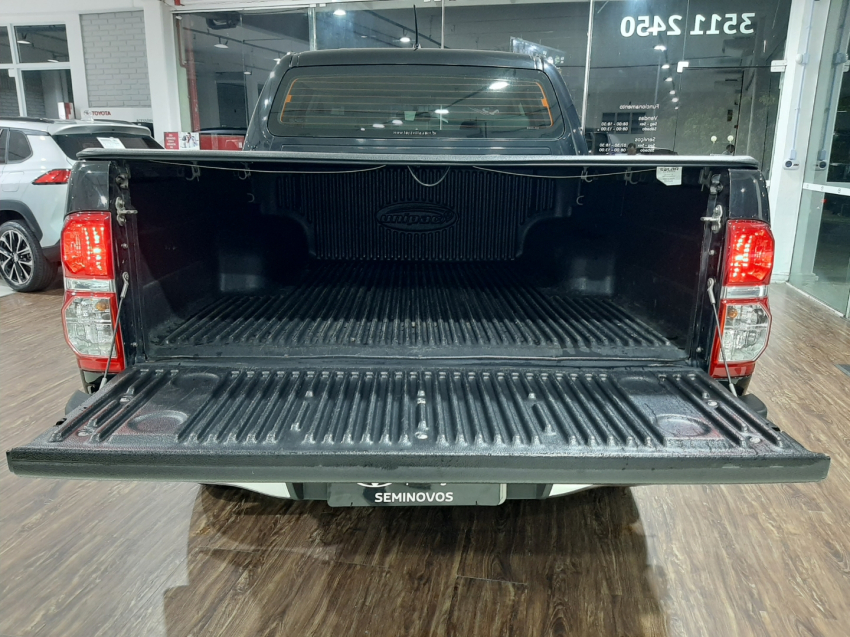 hilux srv 3.0 4x4 diesel8