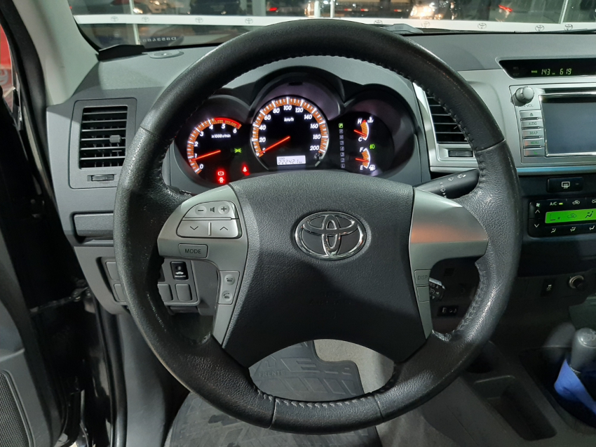 hilux srv 3.0 4x4 diesel14