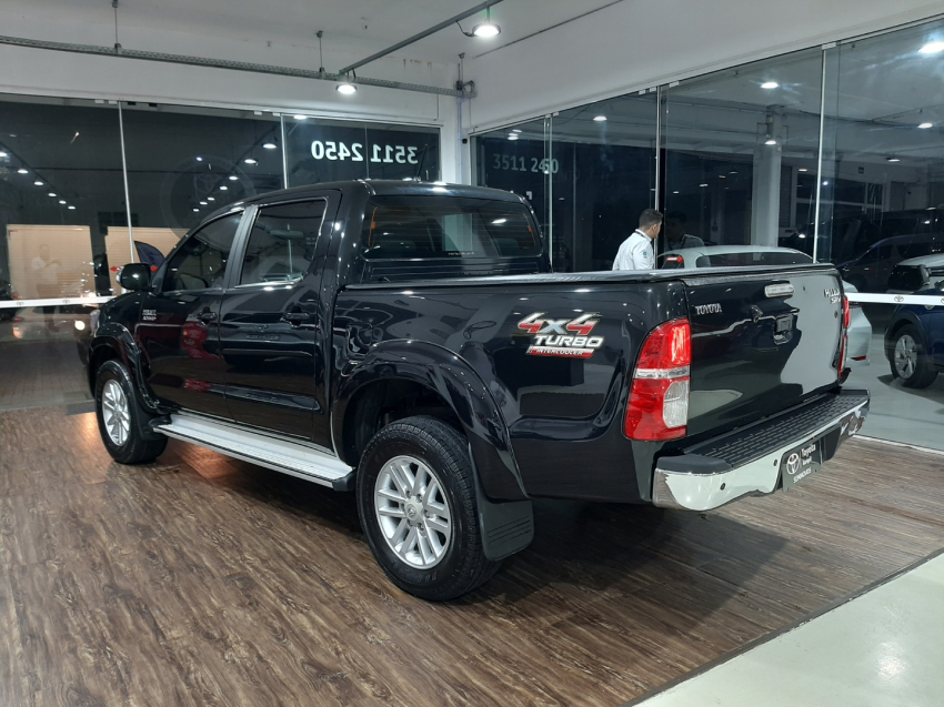 hilux srv 3.0 4x4 diesel4