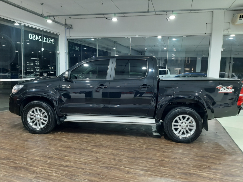 hilux srv 3.0 4x4 diesel3