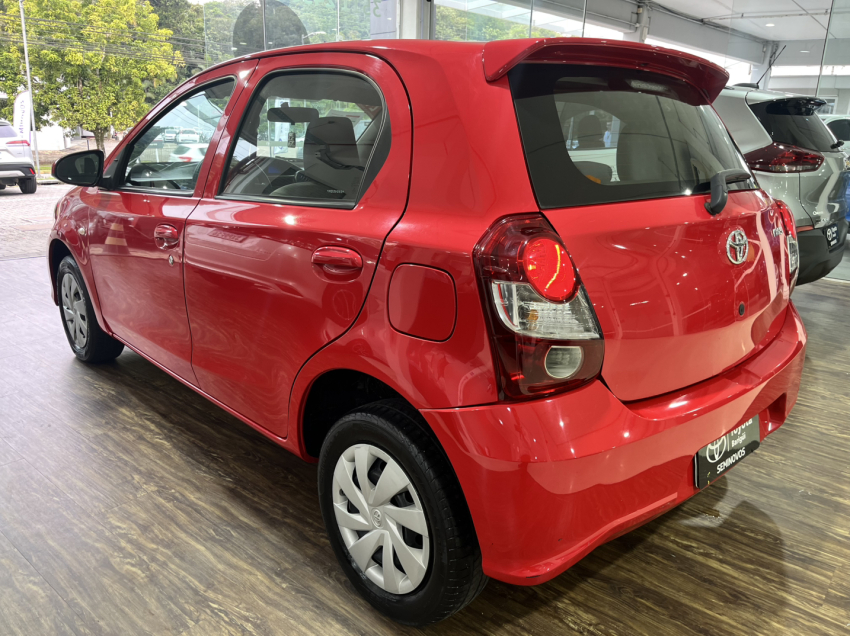 etios x 1.3 16v flex5